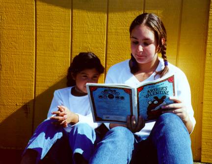 girls reading